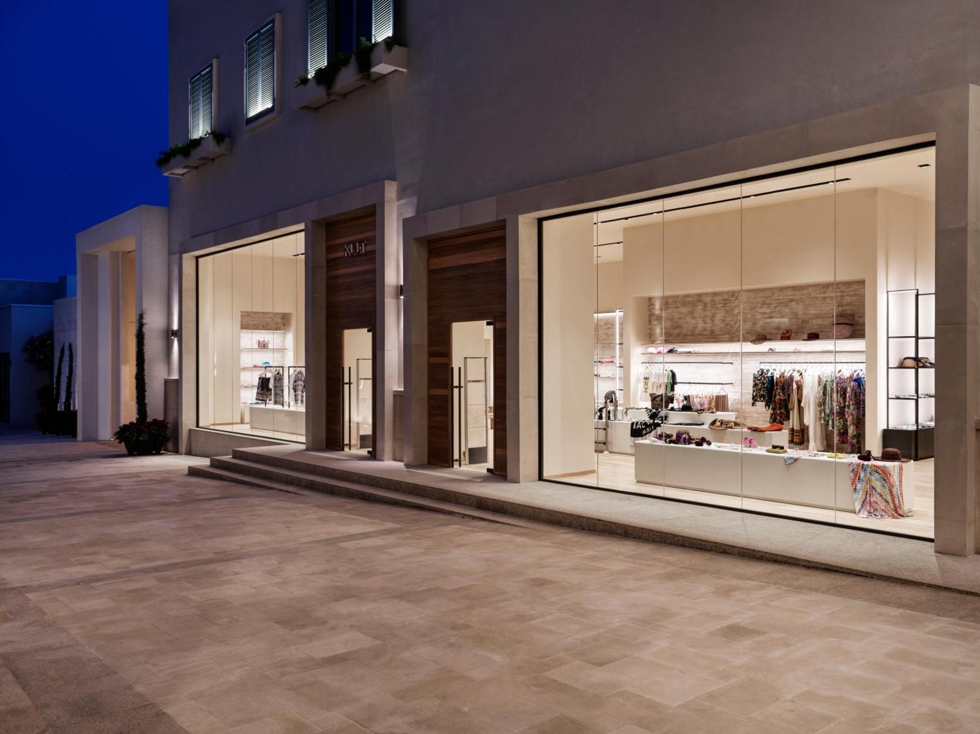 City Of Dreams Mediterranean - Integrated Resort, Casino & Entertainment Limassol Eksteriør billede The Row store in Porto Cervo, Sardinia