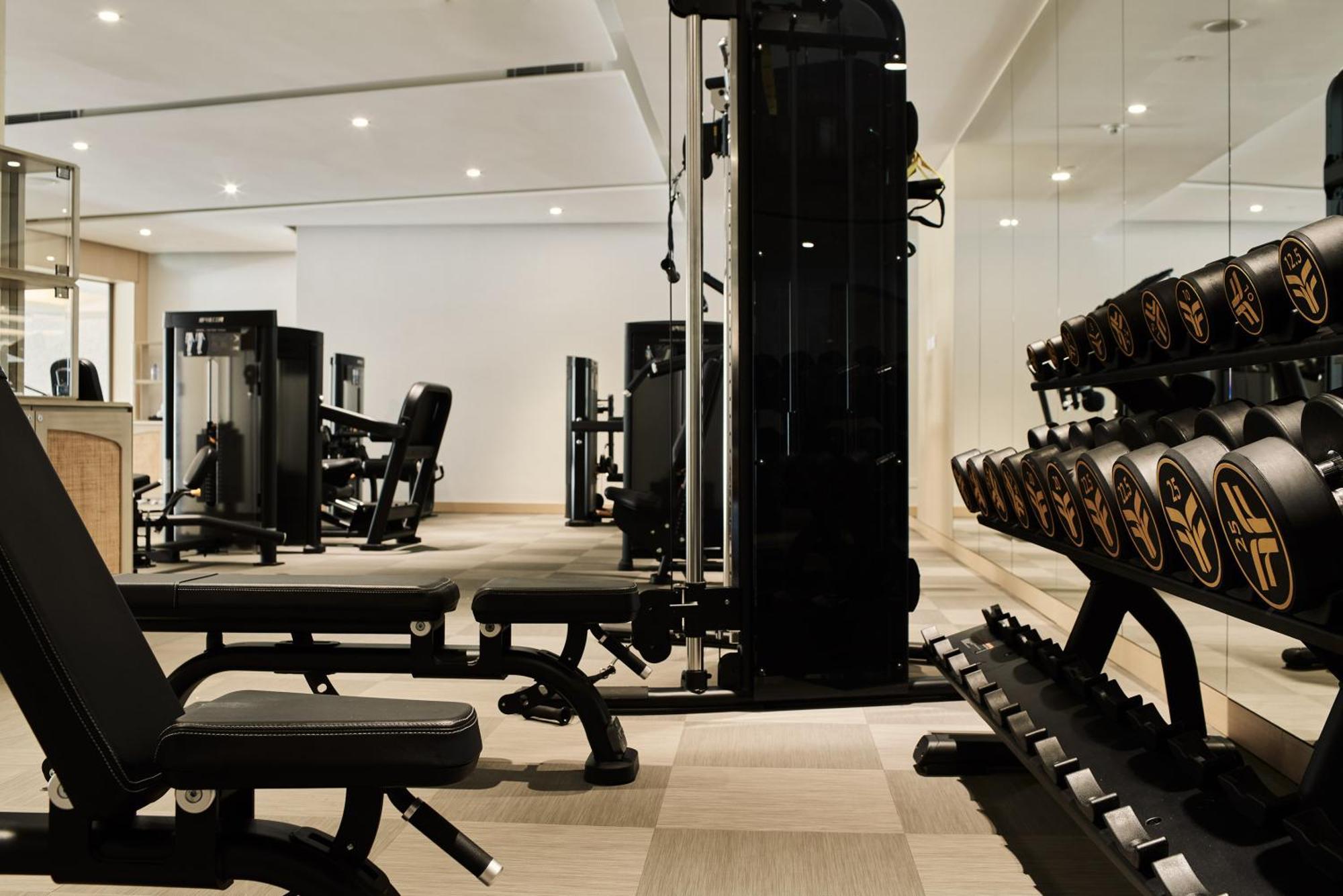 City Of Dreams Mediterranean - Integrated Resort, Casino & Entertainment Limassol Eksteriør billede The gym at The Dorchester