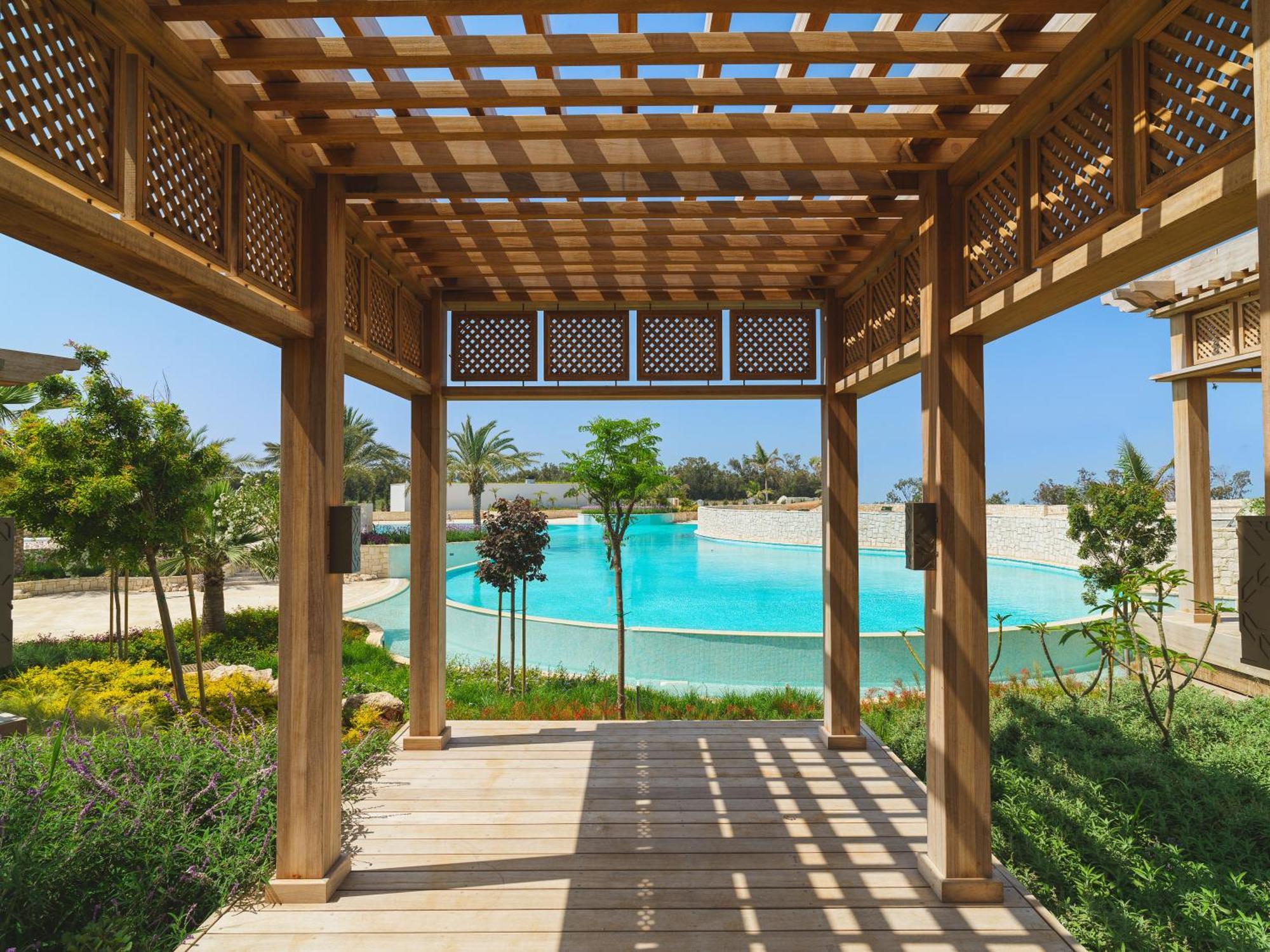 City Of Dreams Mediterranean - Integrated Resort, Casino & Entertainment Limassol Eksteriør billede The Village