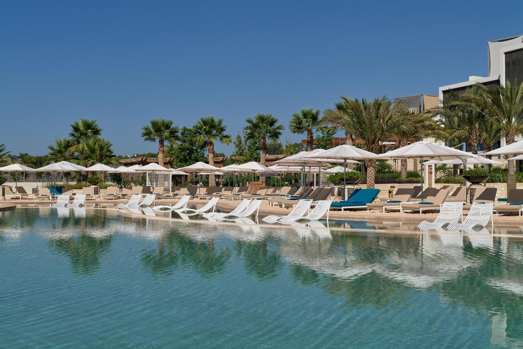 City Of Dreams Mediterranean - Integrated Resort, Casino & Entertainment Limassol Eksteriør billede The Cove Rotana Resort