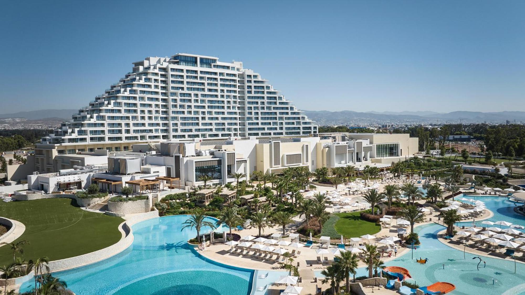City Of Dreams Mediterranean - Integrated Resort, Casino & Entertainment Limassol Eksteriør billede The Atlantis Resort